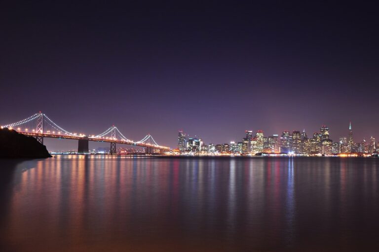 サンフランシスコで夜景を見るなら ツインピークスとトレジャーアイランド Soto Tabi